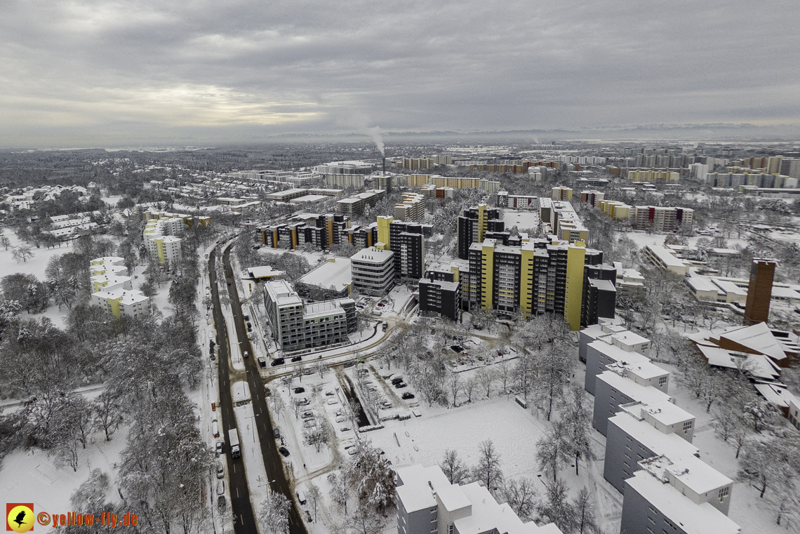 04.12.2021 - Karl-Marx-Ring und Marx-Zentrum in Neuperlach